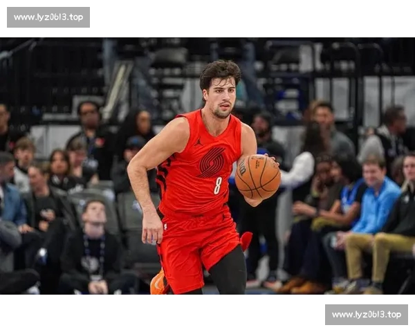 实时篮球比分更新精彩瞬间 让你掌握每一场比赛的胜负动向